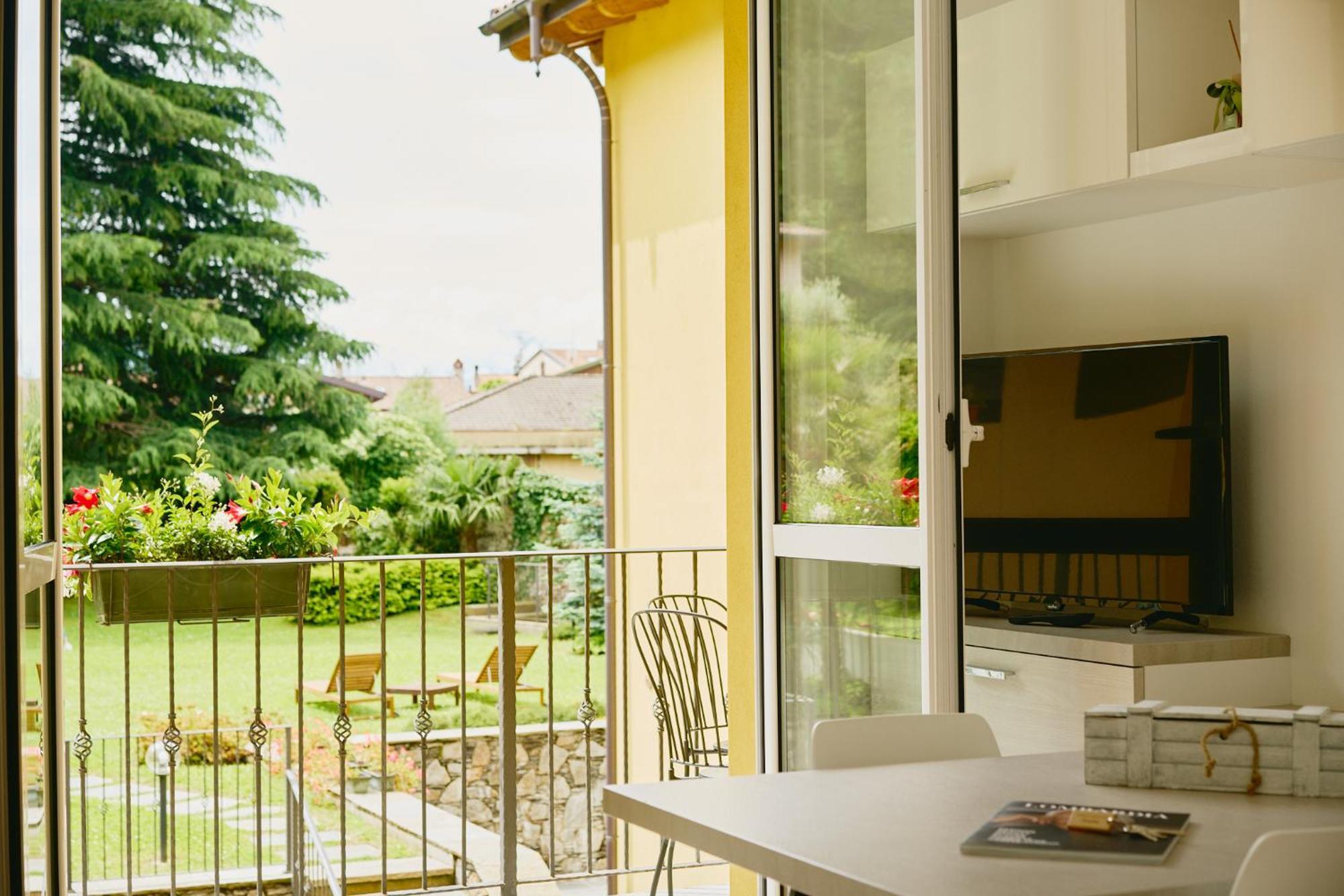 Residence Antico Torchio Dervio Kültér fotó